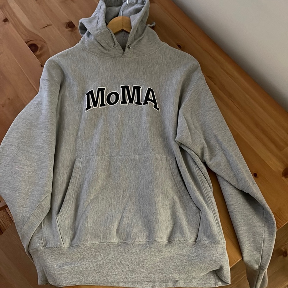 MoMa sweater size M